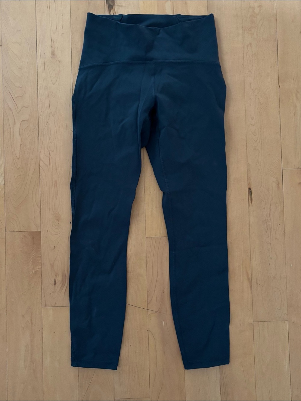 Lululemon sz 6 Train times 7/8 pant 25” EUC Gravity